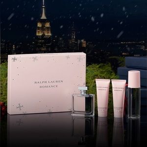 Ralph Lauren
Romance Eau de Parfum 4-Piece Women's Fragrance Gift Set